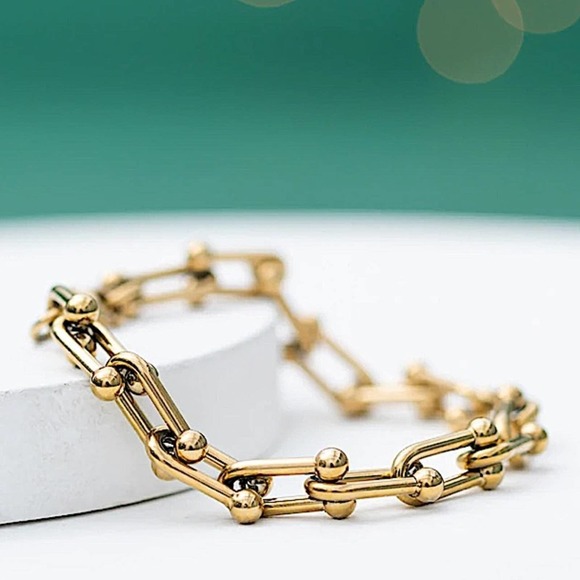 Gold U Link Horseshoe Paperclip Chain Unisex Bracelet - Picture 4 of 9